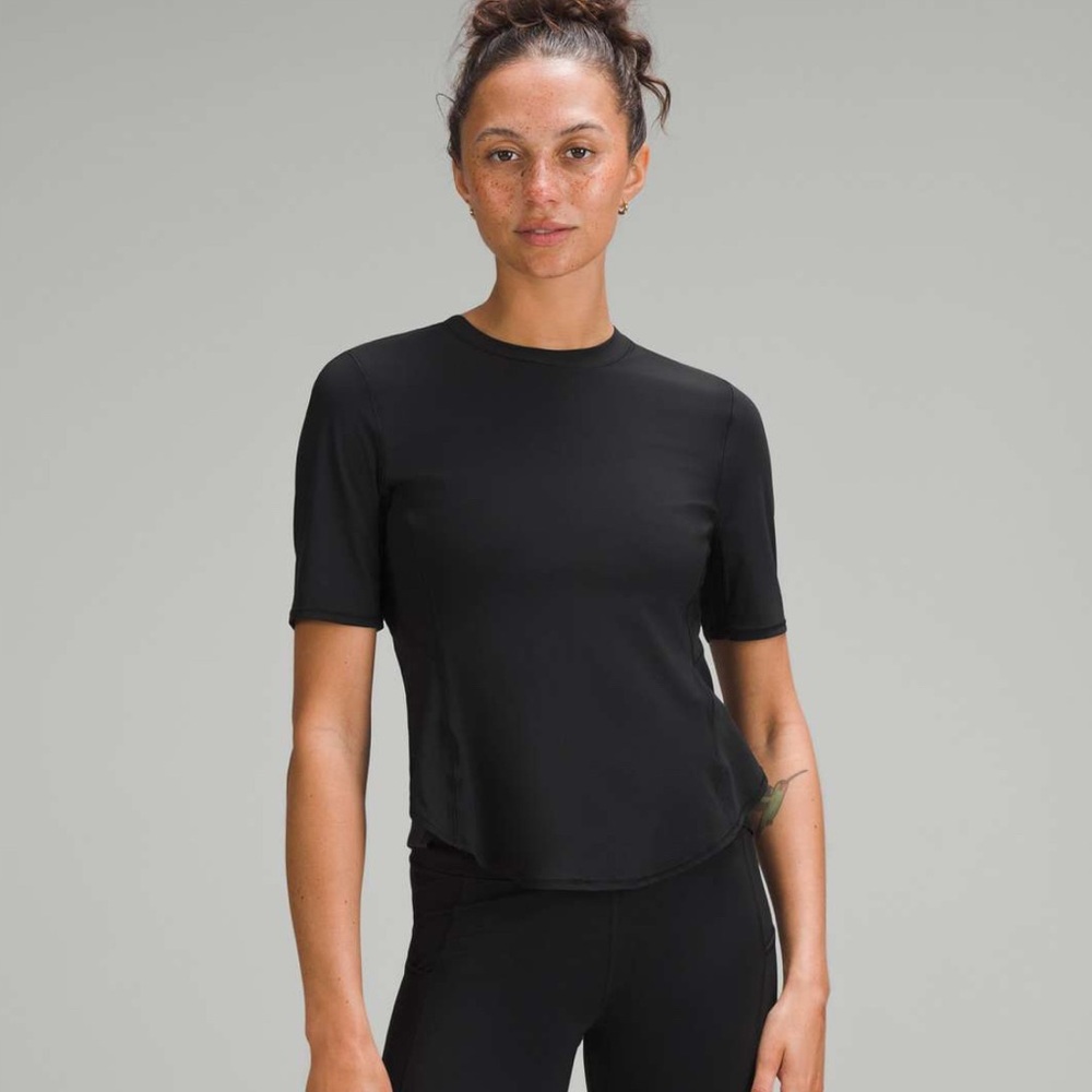 Lululemon UV-Protection Running Shirt. Size 2